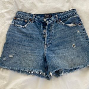 Vercrombue high rise 4” shorts
